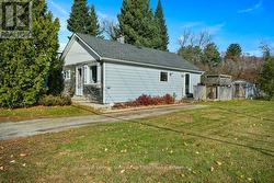 9 HILLCREST AVENUE  Parry Sound, ON P2A 1L5