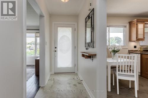 407 Murray Street, Grimsby, ON - Indoor