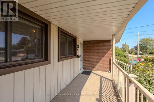 407 Murray Street, Grimsby, ON - Outdoor With Exterior