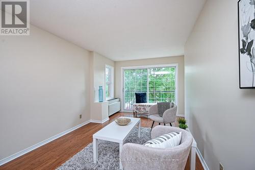 316 - 40 Pearl Street, Smiths Falls, ON - Indoor Photo Showing Living Room