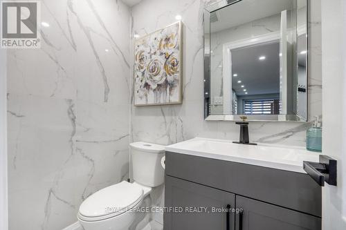 4174 Trellis Crescent, Mississauga, ON - Indoor Photo Showing Bathroom