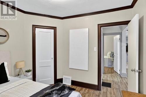 410 Dublin Street, Peterborough (Town Ward 3), ON - Indoor Photo Showing Bedroom