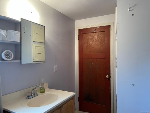 4301 Arrowsmith Rd, Port Alberni, BC 