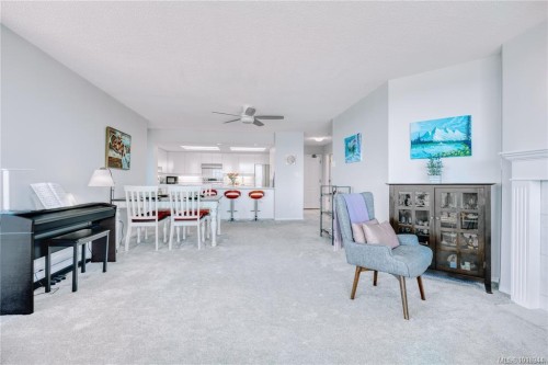 208-150 Promenade Dr, Nanaimo, BC - Indoor