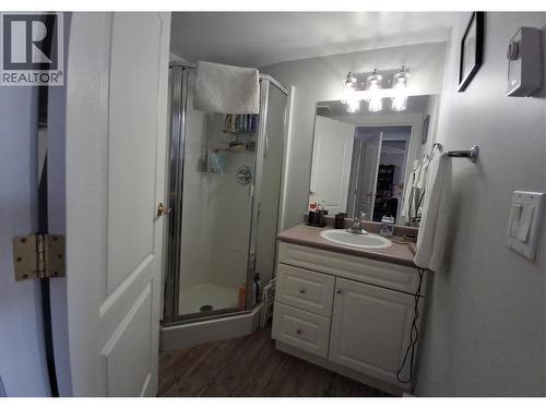 743 Okanagan Avenue Unit# 301, Chase, BC - Indoor Photo Showing Bathroom