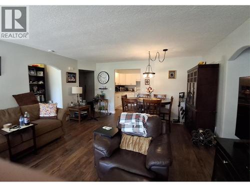 743 Okanagan Avenue Unit# 301, Chase, BC - Indoor Photo Showing Living Room