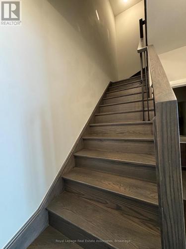 10 - 95 Brookfield Road, Oakville, ON - Indoor Photo Showing Other Room