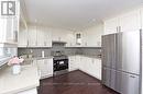 4149 Pascal Court, Mississauga, ON  - Indoor Photo Showing Kitchen With Upgraded Kitchen 