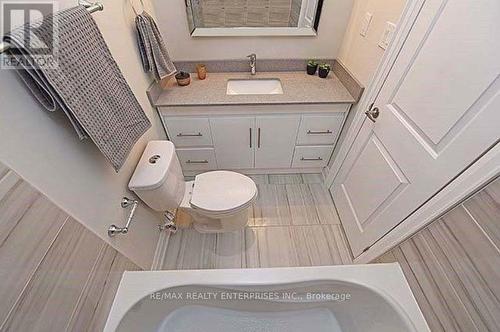 4149 Pascal Court, Mississauga, ON - Indoor Photo Showing Bathroom