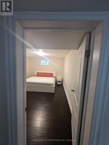 4149 Pascal Court, Mississauga, ON - Indoor