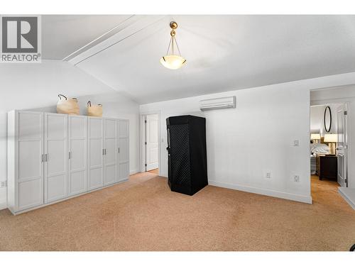 2802 Henstridge Road Unit# 2, Sorrento, BC - Indoor