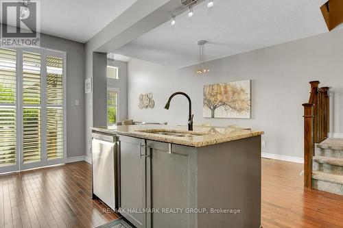 755 Bowercrest Crescent, Ottawa, ON - Indoor Photo Showing Kitchen With Double Sink