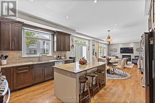 2266 Prospect Avenue, Ottawa, ON - Indoor Photo Showing Kitchen With Upgraded Kitchen