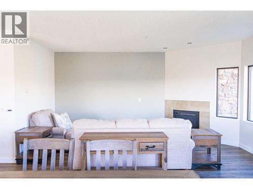 2032 86 Avenue Unit# 1102, Dawson Creek, BC - Indoor