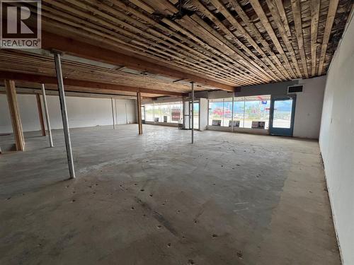 Large Area for 1 Business , but has 3 Front Entrances if you want separate Businesses. - 116 Northwest Boulevard, Creston, BC 