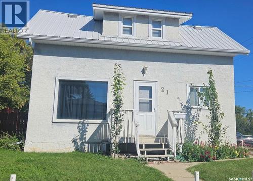 21 8th AVENUE NE  Swift Current, SK S9H 2P2