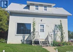 21 8th AVENUE NE  Swift Current, SK S9H 2P2