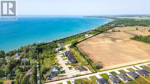 7069 Blue Coast Heights, Plympton-Wyoming, ON 