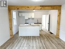 UPPER - 233 PELHAM ROAD  St. Catharines (Western Hill), ON L2S 1W8