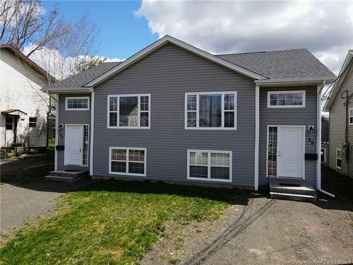 33-35 Barnaby ST  Moncton, NB E1A 4G6