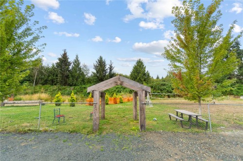 1747 Nahmint Rd, Qualicum Beach, BC 