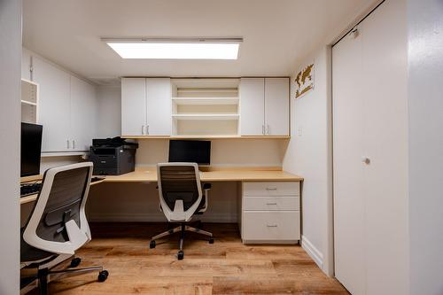 Office - 33 Rue Thurlow, Hampstead, QC - Indoor Photo Showing Office