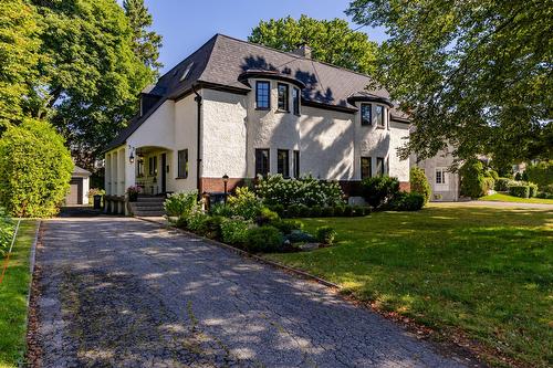 Frontage - 33 Rue Thurlow, Hampstead, QC - Outdoor With Facade