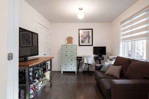 Bedroom - 5780B Av. Parkhaven, Côte-Saint-Luc, QC - Indoor Photo Showing Other Room