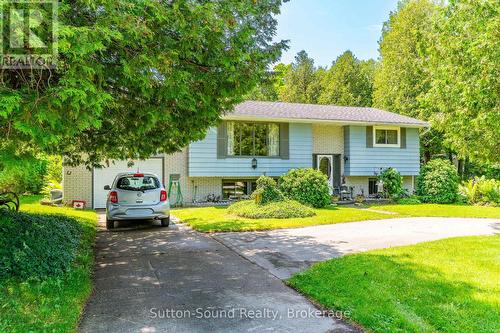 17 FRONT STREET  South Bruce Peninsula, ON N0H 1P0