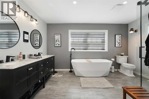 112 Washington, Harrow, ON - Indoor Photo Showing Bathroom