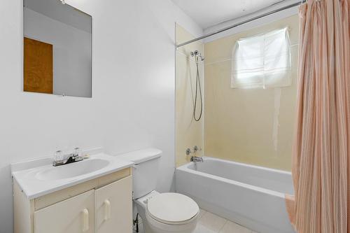 Salle de bains - 211 Ch. Stephens, Otter Lake, QC - Indoor Photo Showing Bathroom