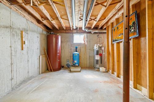 Sous-sol - 211 Ch. Stephens, Otter Lake, QC - Indoor Photo Showing Basement