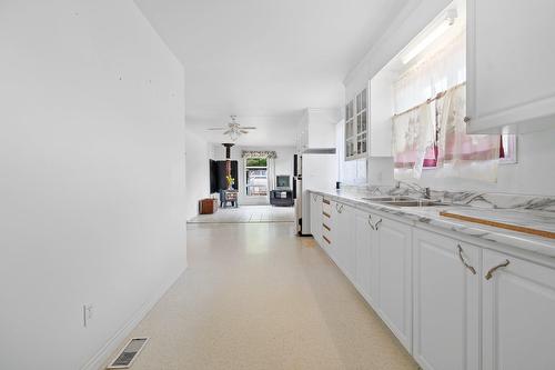 Cuisine - 211 Ch. Stephens, Otter Lake, QC - Indoor