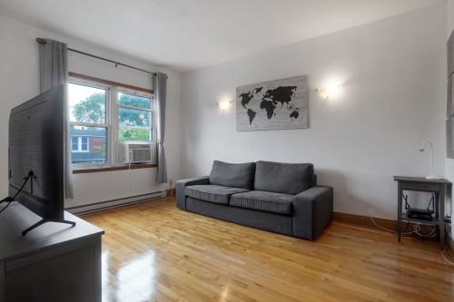 Salon - 1172  - 1178 Rue Moffat, Montréal (Verdun/Île-Des-Soeurs), QC - Indoor Photo Showing Living Room