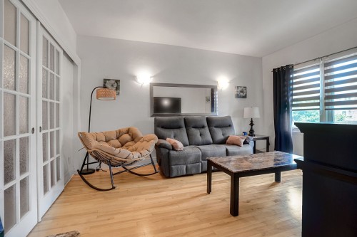 Salon - 1172  - 1178 Rue Moffat, Montréal (Verdun/Île-Des-Soeurs), QC - Indoor Photo Showing Living Room
