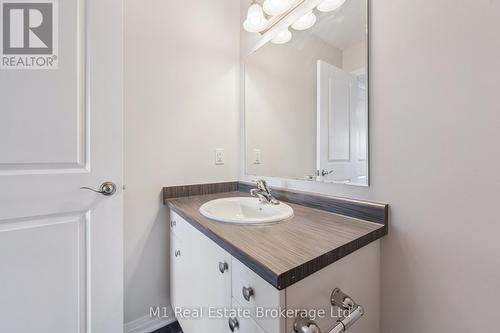 Ensuite Bathroom - 13 Meadowridge Street, Kitchener, ON - Indoor Photo Showing Bathroom