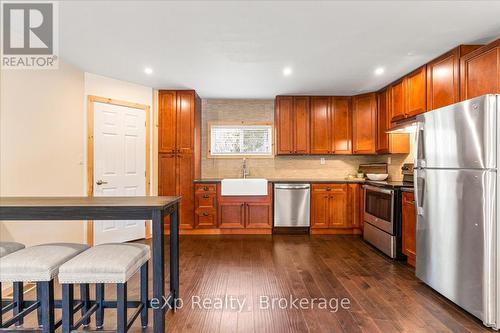 19 Murray Avenue, Northern Bruce Peninsula, ON - Indoor Photo Showing Kitchen