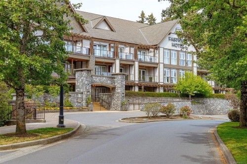 210 A-1376 Lynburne Pl, Langford, BC - Outdoor With Balcony With Facade