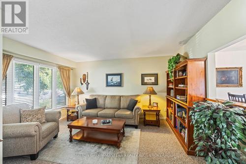 759 Somerset Crescent, Kingston (North Of Taylor-Kidd Blvd), ON - Indoor Photo Showing Living Room