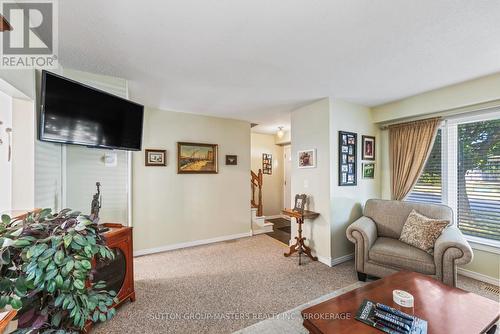 759 Somerset Crescent, Kingston (North Of Taylor-Kidd Blvd), ON - Indoor Photo Showing Living Room