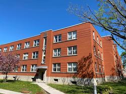 2-3911 Boul. Cavendish  Montréal (Côte-Des-Neiges/Notre-Dame-De-Grâce), QC H4B 2N4