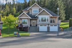 2002 Varsity Dr  Campbell River, BC V9H 1V2