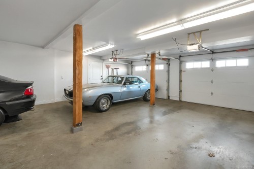 2002 Varsity Dr, Campbell River, BC 