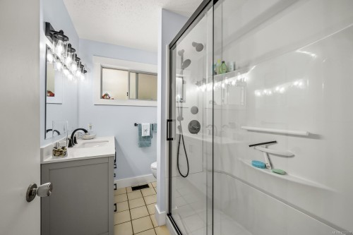 1927 Wilson Rd, Courtenay, BC 