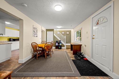 1927 Wilson Rd, Courtenay, BC 