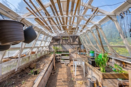 1927 Wilson Rd, Courtenay, BC 