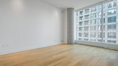 Primary bedroom - 3709-1020 Rue De La Montagne, Montréal (Ville-Marie), QC - Indoor Photo Showing Other Room
