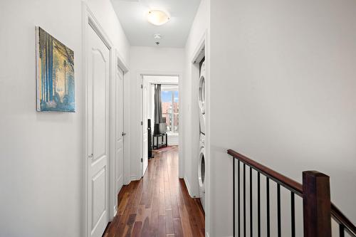 Corridor - 404-335 Boul. Marcel-Laurin, Montréal (Saint-Laurent), QC - Indoor Photo Showing Other Room