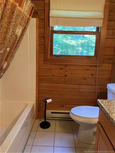 389 Bunker Hill Rd, Wilsons Beach, NB 