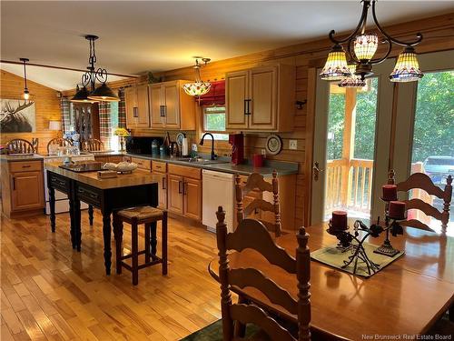 389 Bunker Hill Rd, Wilsons Beach, NB 